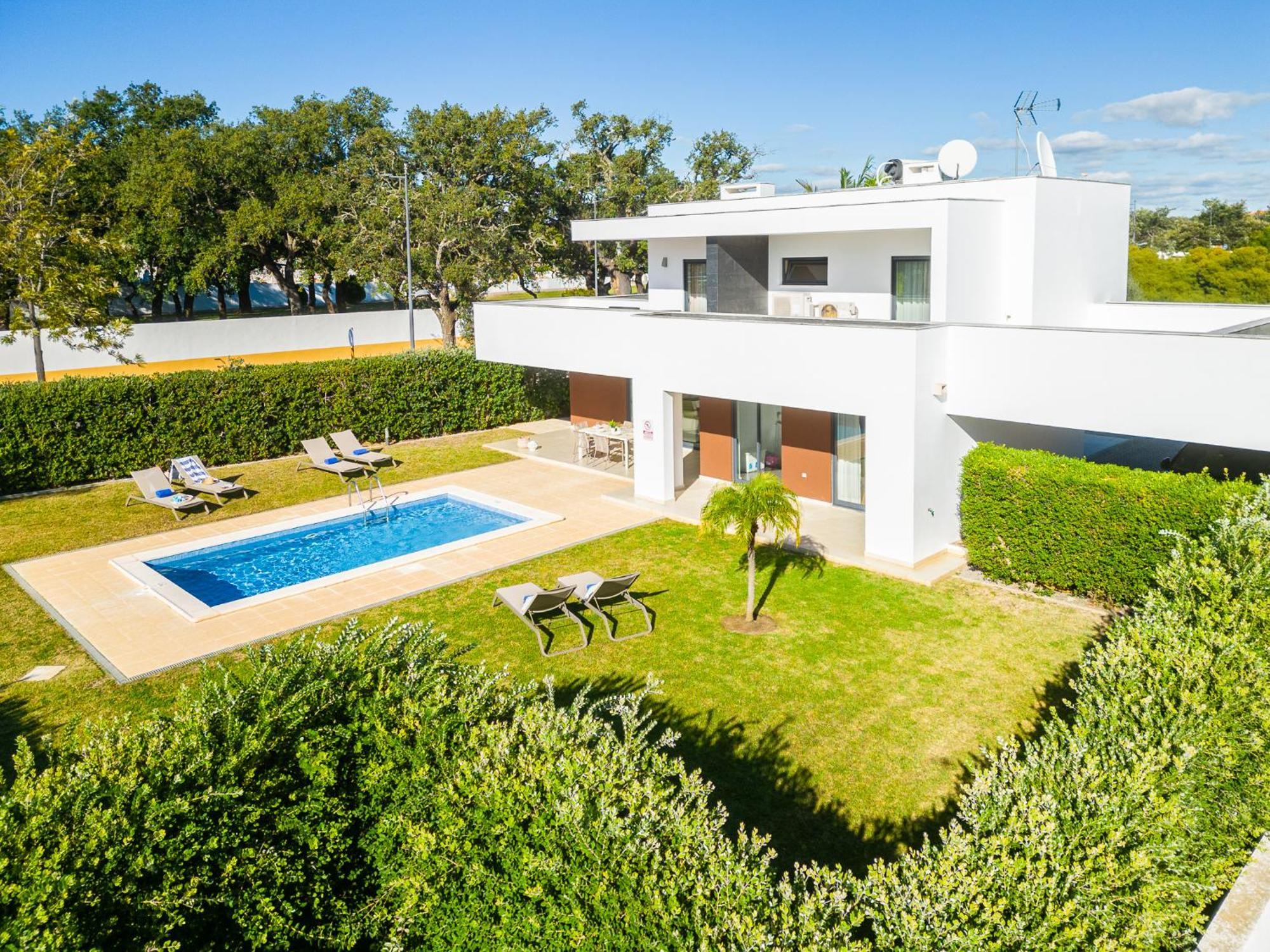 Villas Novochoro - Large Garden- Heatable Pool By Dreamvillasalbufeira Dış mekan fotoğraf